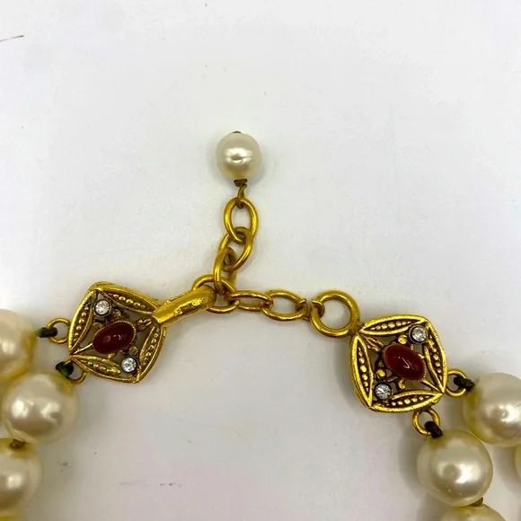 Vintage Chanel Two Strand Pearl 12mm Necklace W/Gripoix Clap - Picture 14 of 14